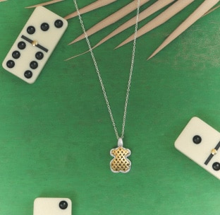 Collares