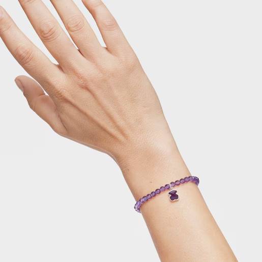 Modelo con Pulsera de plata y amatista Icon Color