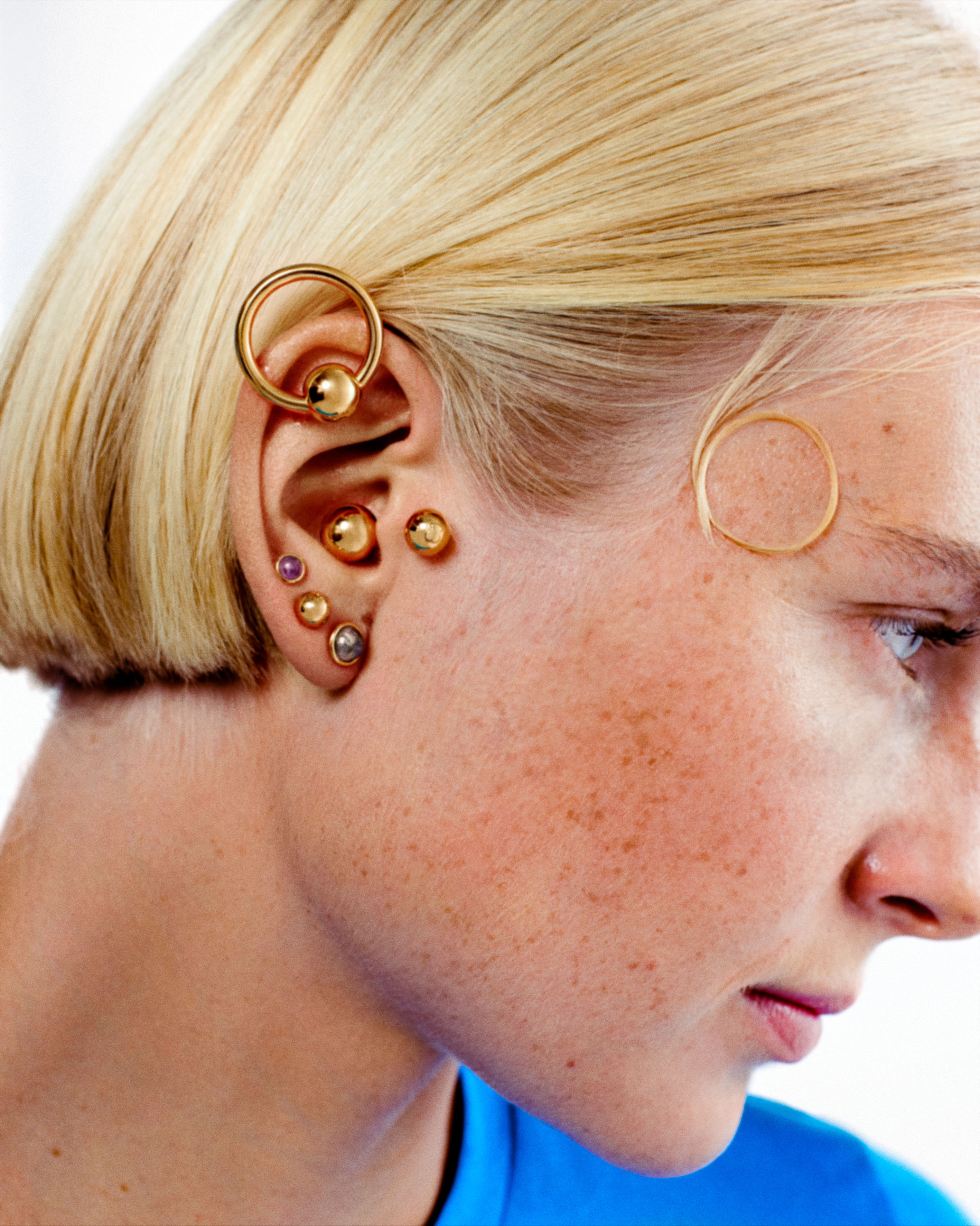 Как снять сережки гвоздики