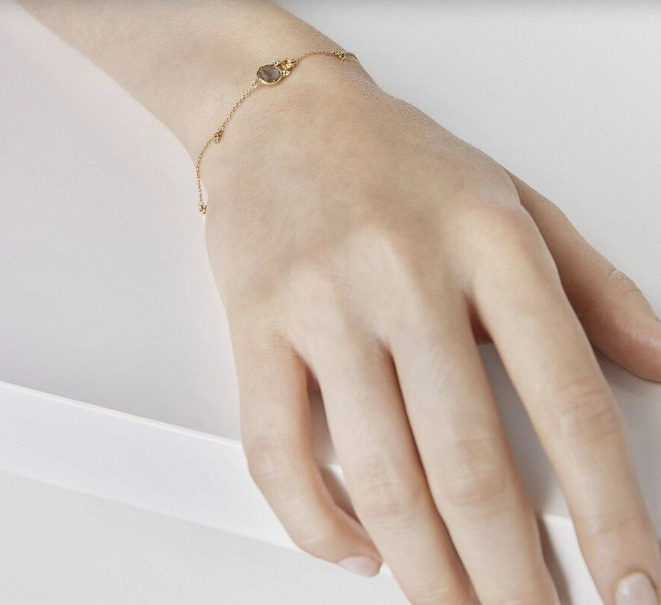 Драгоценный камень сапфир: история о любимом сокровище королей Драгоценный камень сапфир: история о любимом сокровище королей