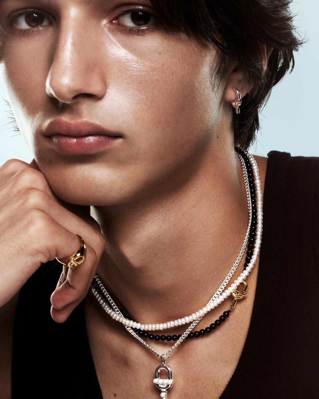 Що означає каблучка на мізинці