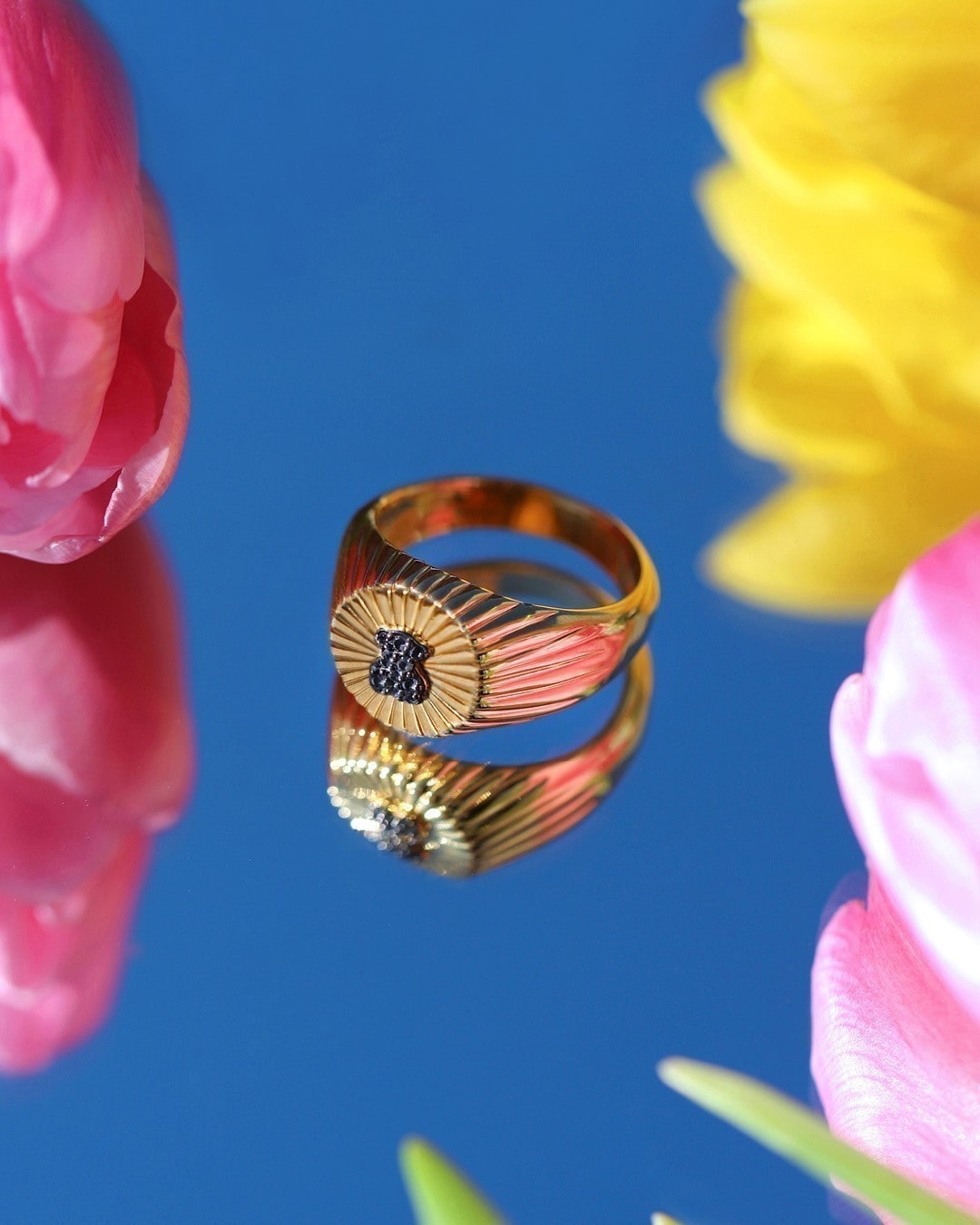 Як знімати каблучку з пальця