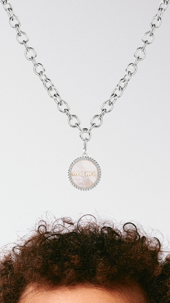 Що подарувати на народження дитини