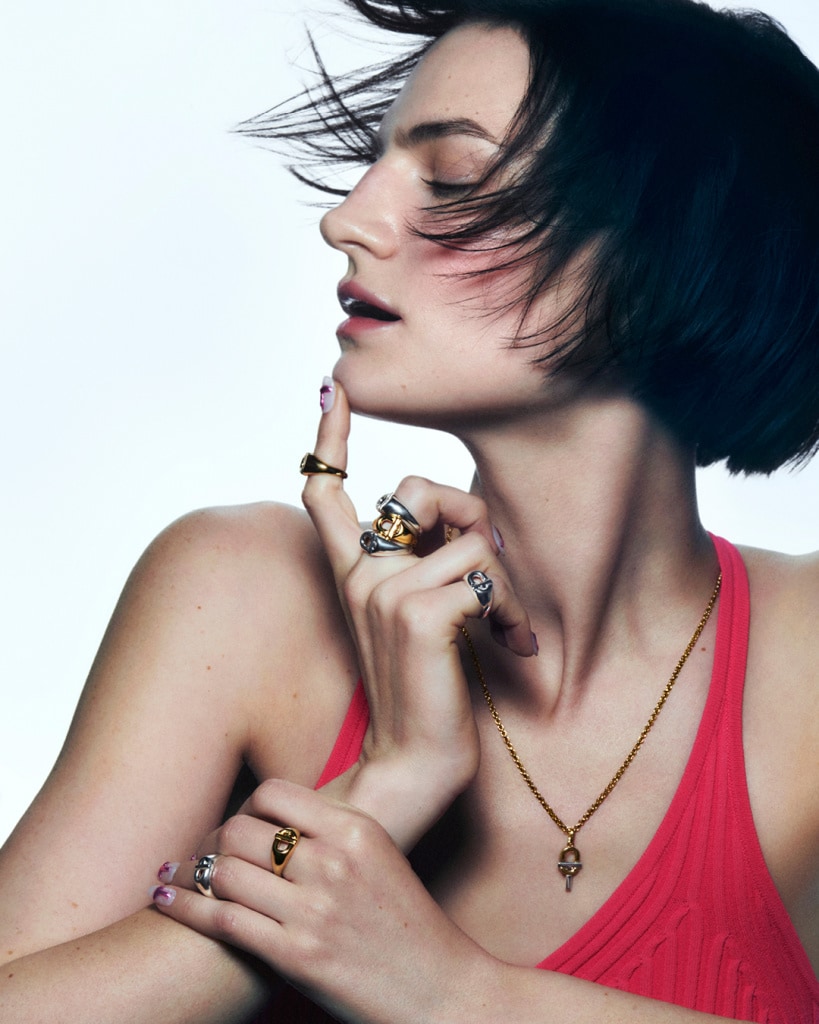 Чому не можна носити золото та срібло разом